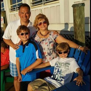 Meet your Posher, Tom